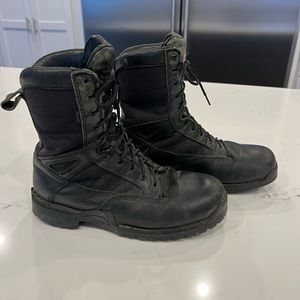 Danner 8" Striker II Goretex 400 Gram Combat Work Boots size 10.5
